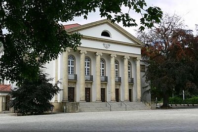 Musentempel mit Leuchtturmfunktion - die Stadt Nordhausen m&ouml;chte das Theater erhalten wie es ist (Foto: Theater Nordhausen)