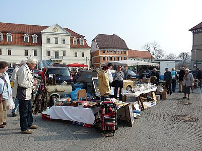 Tr&ouml;delmarkt Foto: Karl-Heinz Herrmann