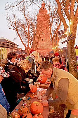 Gruselspa&szlig; hoch oben auf dem Kyffh&auml;user-Denkmal (Foto: Stadtmarketing Bad Frankenhausen)