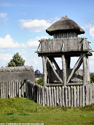 Saisonauftakt zu Ostern auf der Funkenburg (Foto: Funkenburg Verein)