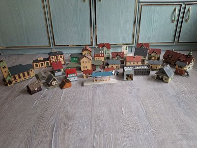 H&auml;user Modelleisenbahn (Foto: )