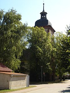 Schiefer Turm in Sch&ouml;newerda (Foto: Karl-Heinz Herrmann)