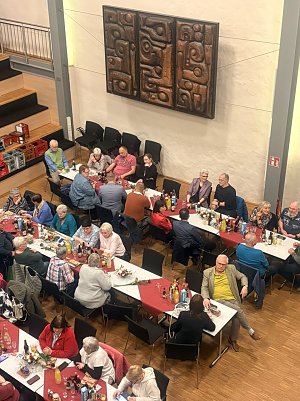 F&uuml;r die flie&szlig;igsten Blutspender gab es eine Auszeichnung. (Foto: DRK Kyffh&auml;userkreis)