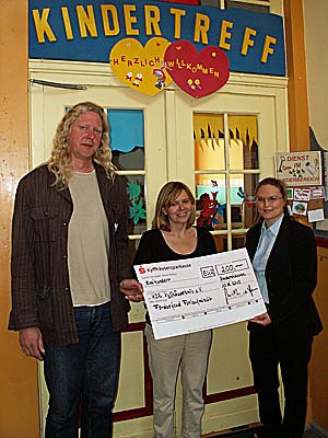 Scheck f&uuml;r Kreisjugendring (Foto: Stadtwerke Sondershausen)