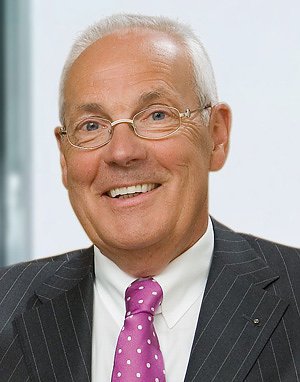 Bild: Wolfgang Hohorst verabschiedet sich