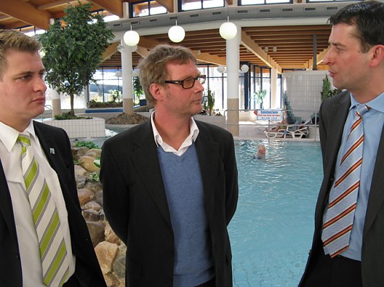 Energiesparen Motto der Stunde (Foto: Wahlkreisbüro Adams) Energiesparen Motto der Stunde (Foto: Wahlkreisbüro Adams)