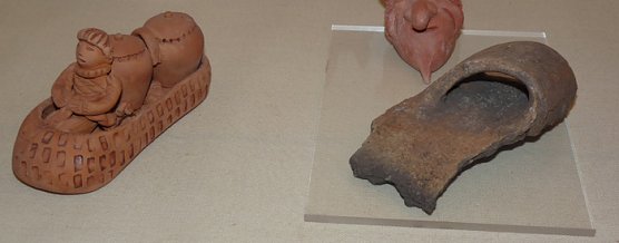 In Keramik und Stein (Foto: Karl-Heinz Herrmann)