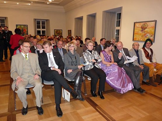 Ehrenarbeit gewürdigt (Foto: Karl-Heinz Herrmann) Ehrenarbeit gewürdigt (Foto: Karl-Heinz Herrmann)