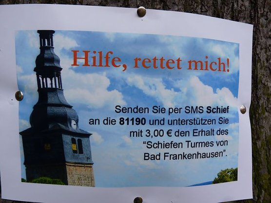 Hilfe f&uuml;r den Schiefen (Foto: Karl-Heinz Herrmann)