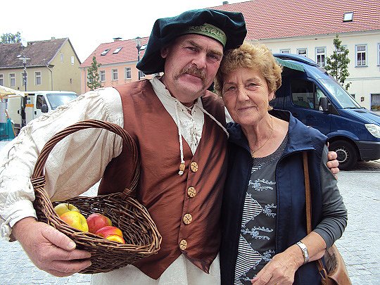 Apfelschnäpper (Foto: Stadt Bad Frankenhausen) Apfelschnäpper (Foto: Stadt Bad Frankenhausen)