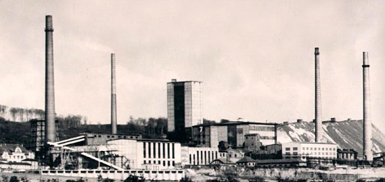 Kaliwerk Roßleben um 1967/1968 (Foto: Archiv Hans-Jürgen Schmidt) Kaliwerk Roßleben um 1967/1968 (Foto: Archiv Hans-Jürgen Schmidt)