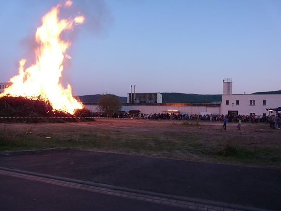 Osterfeuer Event (Foto: Karl-Heinz Herrmann) Osterfeuer Event (Foto: Karl-Heinz Herrmann)