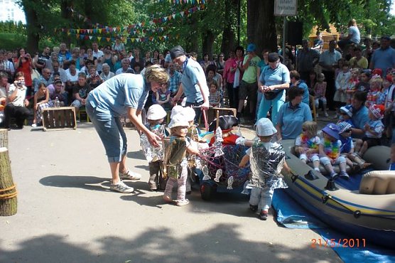 "EINE SEEFAHRT DIE IST LUSTIG……………." (Foto: Kindervilla Bad Frankenhausen) "EINE SEEFAHRT DIE IST LUSTIG……………." (Foto: Kindervilla Bad Frankenhausen)