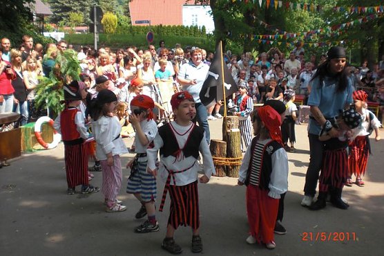 "EINE SEEFAHRT DIE IST LUSTIG……………." (Foto: Kindervilla Bad Frankenhausen) "EINE SEEFAHRT DIE IST LUSTIG……………." (Foto: Kindervilla Bad Frankenhausen)