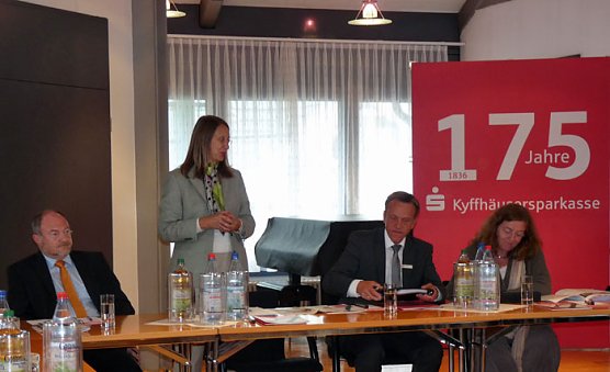 Politische Gesprächsrunde SGW (Foto: Karl-Heinz Herrmann) Politische Gesprächsrunde SGW (Foto: Karl-Heinz Herrmann)