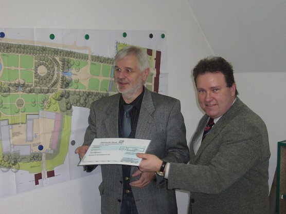 Spende Schlosspark (Foto: Archiv Ebeleben) Spende Schlosspark (Foto: Archiv Ebeleben)