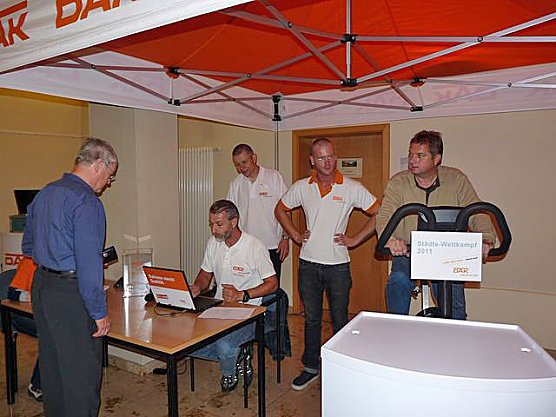 Kr&auml;ftig gestrampelt (Foto: Karl-Heinz Herrmann)