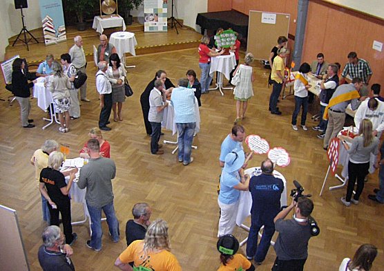 Marktplatz mit Erfolg (Foto: Kreisjugendring) Marktplatz mit Erfolg (Foto: Kreisjugendring)
