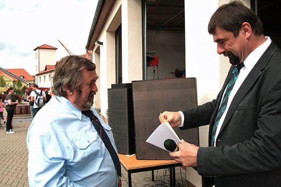 Auzszeichnung (Foto: G&uuml;nter Herting)