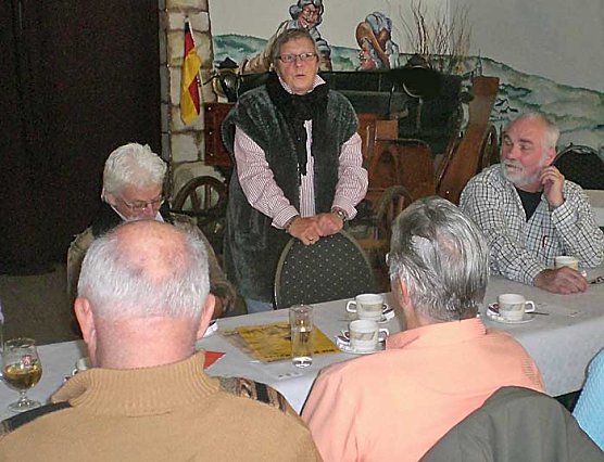Beim Ortsverband vorgestellt (Foto: Klaus Henze) Beim Ortsverband vorgestellt (Foto: Klaus Henze)