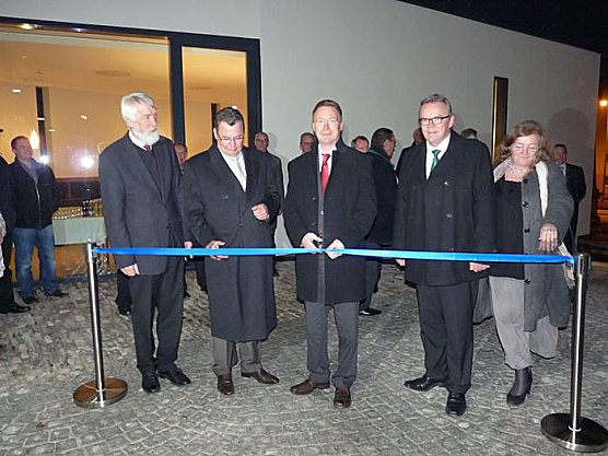 Feierliche Eröffnung (Foto: Karl-Heinz Herrmann) Feierliche Eröffnung (Foto: Karl-Heinz Herrmann)