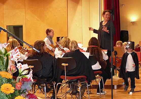 Vielf&auml;ltige Laienorchester (Foto: Karl-Heinz Herrmann)