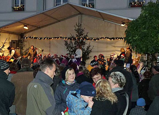 Lichterfest gestartet (Foto: Karl-Heinz Herrmann)