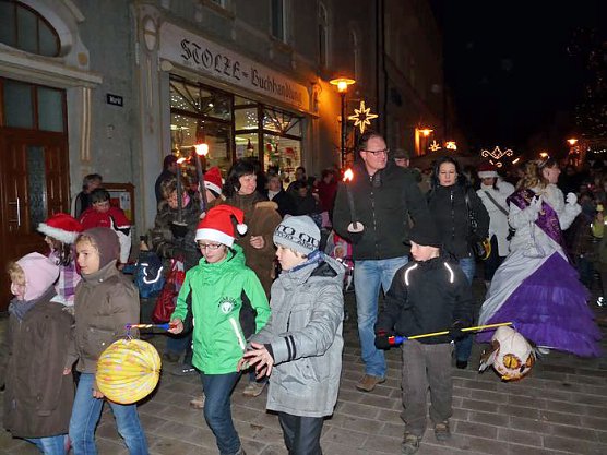 Lichterfest gestartet (Foto: Karl-Heinz Herrmann)