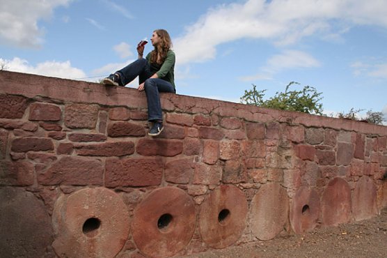 GeoPfad Tilleda (Foto: Archiv Geopark Kyffhäuser) GeoPfad Tilleda (Foto: Archiv Geopark Kyffhäuser)