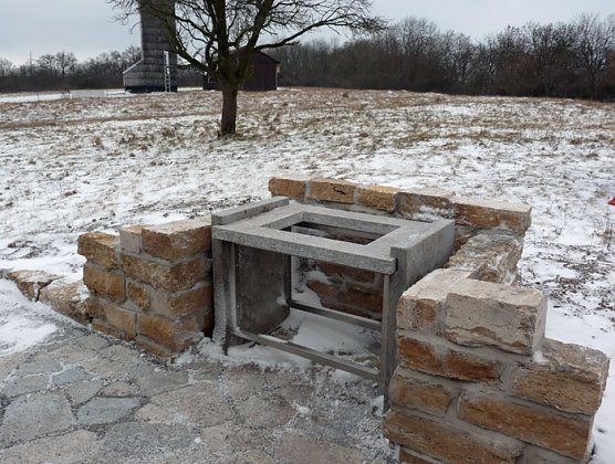 Infopunkt &uuml;bergeben (Foto: Karl-Heinz Herrmann)