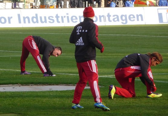 Kurz vor seiner Einwechslung - Rib&eacute;ry (Foto: nnz)