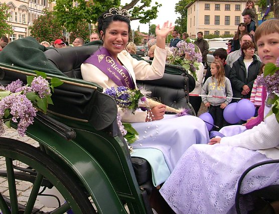 Fliederkorso (Foto: Karl-Heinz Herrmann)
