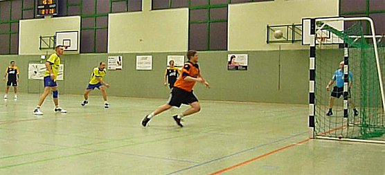 Licht und Schatten (Foto: Karl-Heinz Herrmann) Licht und Schatten (Foto: Karl-Heinz Herrmann)