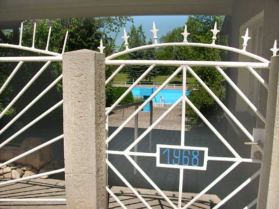 Schwimmbad Ebeleben (Foto: Karl-Heinz Herrmann) Schwimmbad Ebeleben (Foto: Karl-Heinz Herrmann)