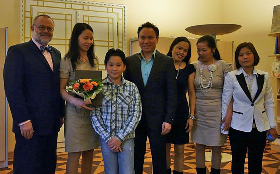 Einb&uuml;rgerung vorgenommen (Foto: Landratsamt Kyffh&auml;userkreis)