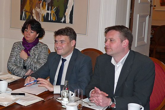 Mit Unternehmern getroffen (Foto: Karl-Heinz Herrmann)