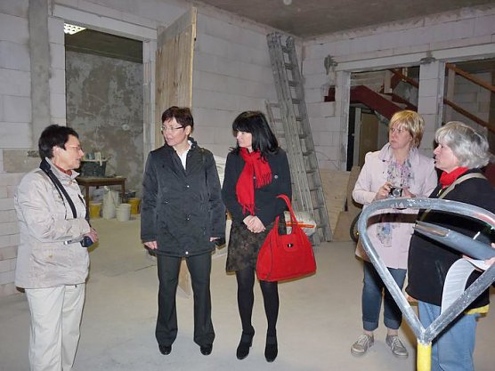 Entstehendes Bürgerzentrum besucht (Foto: Karl-Heinz Herrmann) Entstehendes Bürgerzentrum besucht (Foto: Karl-Heinz Herrmann)