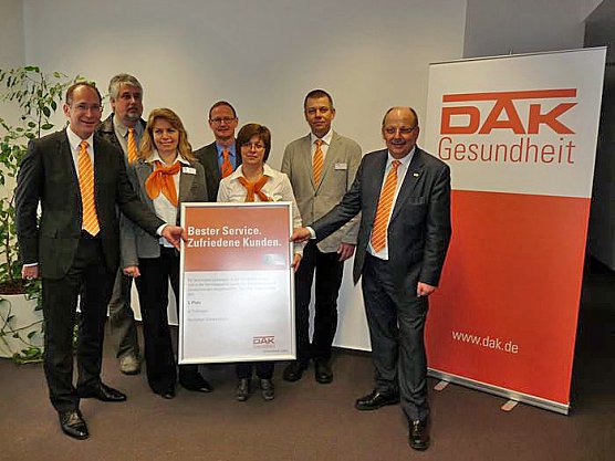 Auszeichnung erhalten (Foto: Karl-Heinz Herrmann)