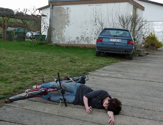 Mit Blaulicht durch Berka (Foto: Karl-Heinz Herrmann) Mit Blaulicht durch Berka (Foto: Karl-Heinz Herrmann)