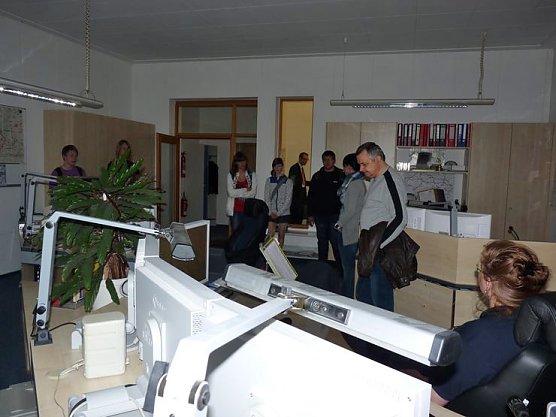 Bei der Arbeit geschnuppert (Foto: Karl-Heinz Herrmann) Bei der Arbeit geschnuppert (Foto: Karl-Heinz Herrmann)