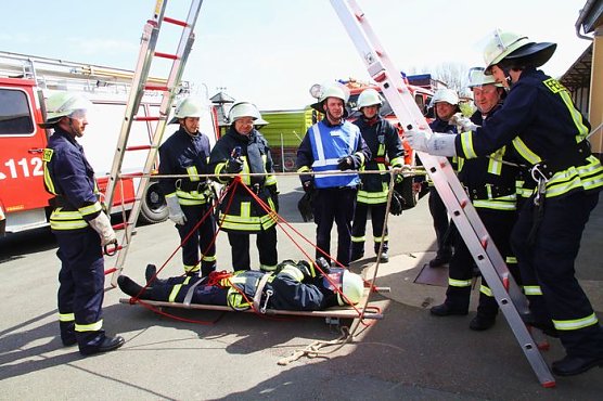 Einsatzkr&auml;fte ausgebildet (Foto: G&uuml;nter Herting)