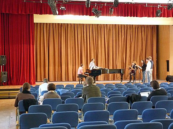 Ensemble steht fest (Foto: Karl-Heinz Herrmann)