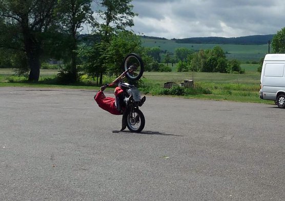 In H&ouml;hle gefeiert (Foto: Karl-Heinz Herrmann)