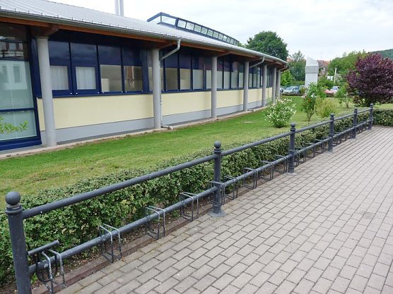 Genauer hingeschaut (Foto: Karl-Heinz Herrmann)