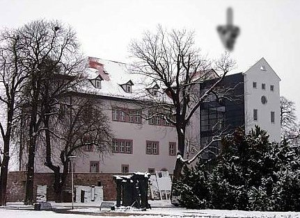 Mittelrisalit ist dabei (Foto: Karl-Heinz Herrmann) Mittelrisalit ist dabei (Foto: Karl-Heinz Herrmann)