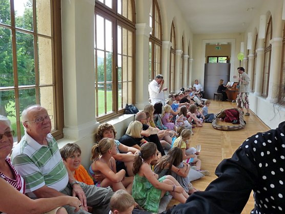 Spaß beim Zauberflötchen (Foto: Karl-Heinz Herrmann) Spaß beim Zauberflötchen (Foto: Karl-Heinz Herrmann)