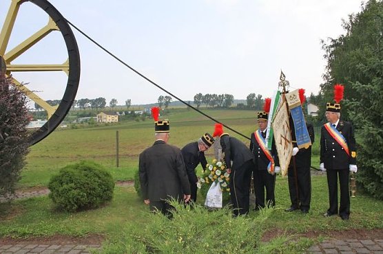 Bergleuten gedacht (Foto: Hans-Jürgen Schmidt) Bergleuten gedacht (Foto: Hans-Jürgen Schmidt)