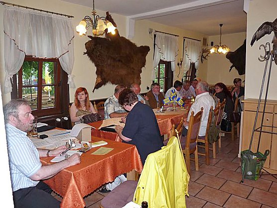 Auf Kandidaten festgelegt (Foto: Karl-Heinz Herrmann) Auf Kandidaten festgelegt (Foto: Karl-Heinz Herrmann)