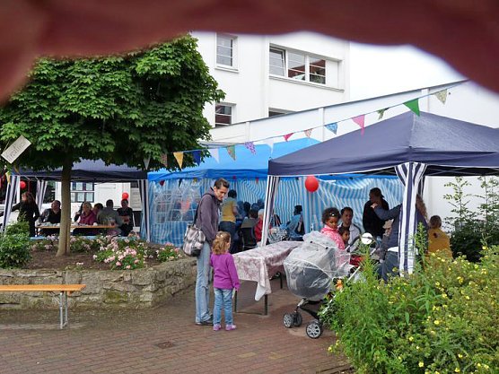 Wetter schreckte nicht (Foto: Karl-Heinz Herrmann)