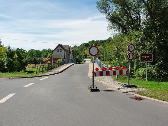 R&uuml;ckbau beginnt (Foto: Karl-Heinz Herrmann)